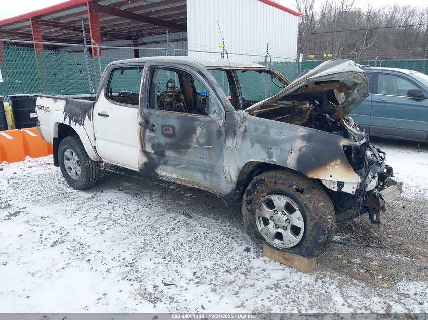 3TMLU4EN9FM169582 2015 Toyota Tacoma Base V6 auction photo 1