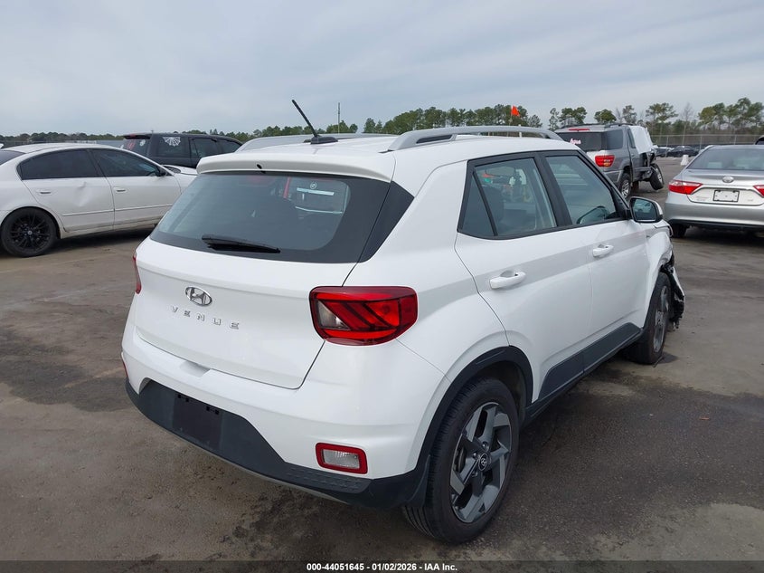 2023 Hyundai Venue Sel