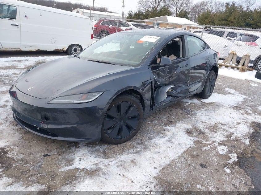 2025 Tesla Model 3 Long Range Rear-Wheel Drive/Standard Rear-Wheel Drive