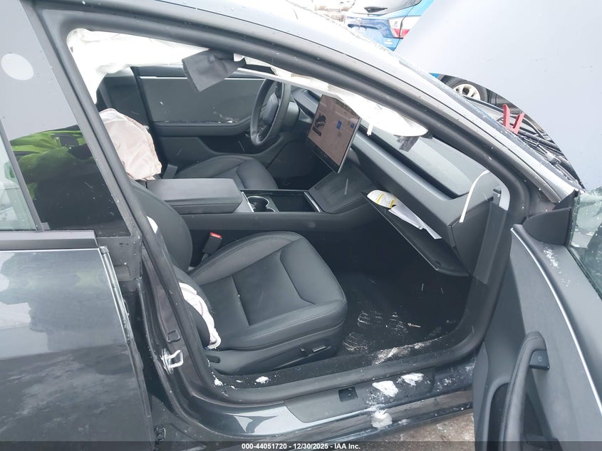 2025 Tesla Model 3 Long Range Rear-Wheel Drive/Standard Rear-Wheel Drive