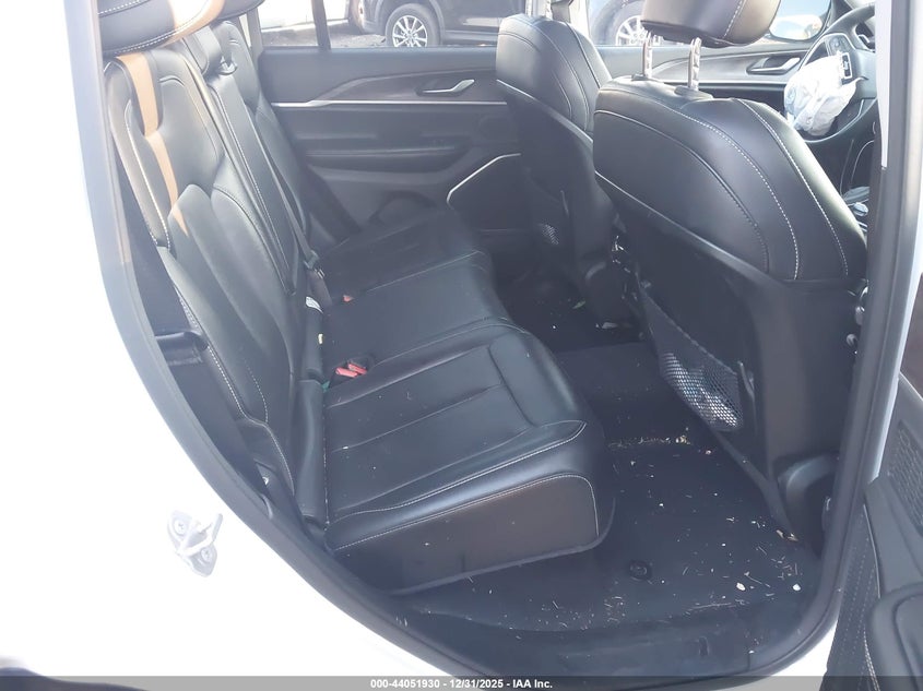 VIN 1C4RJYB68P8774058 2023 JEEP GRAND CHEROKEE 4XE