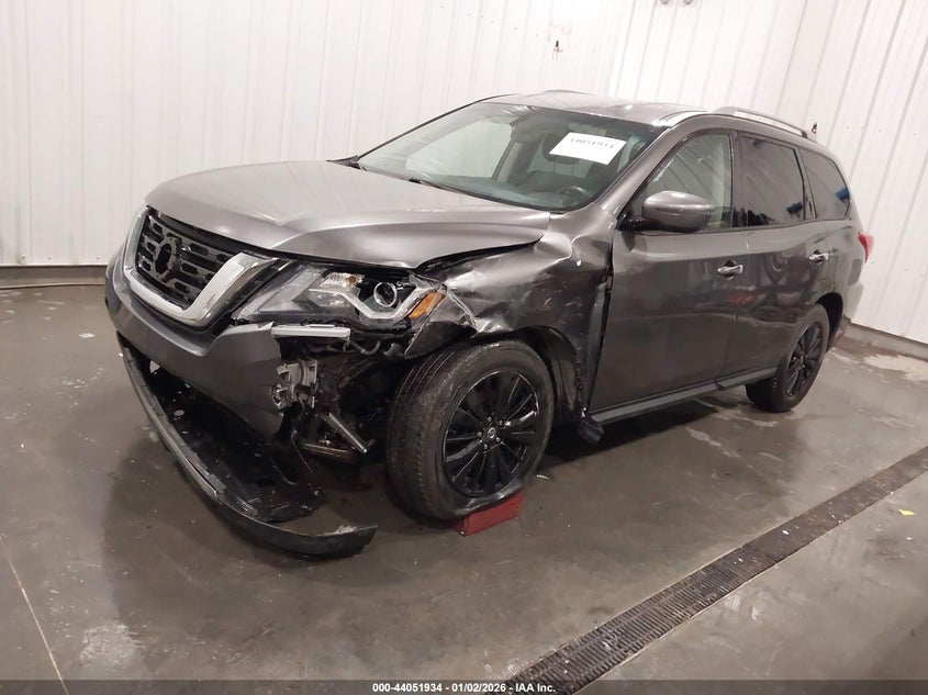 2019 Nissan Pathfinder Sv