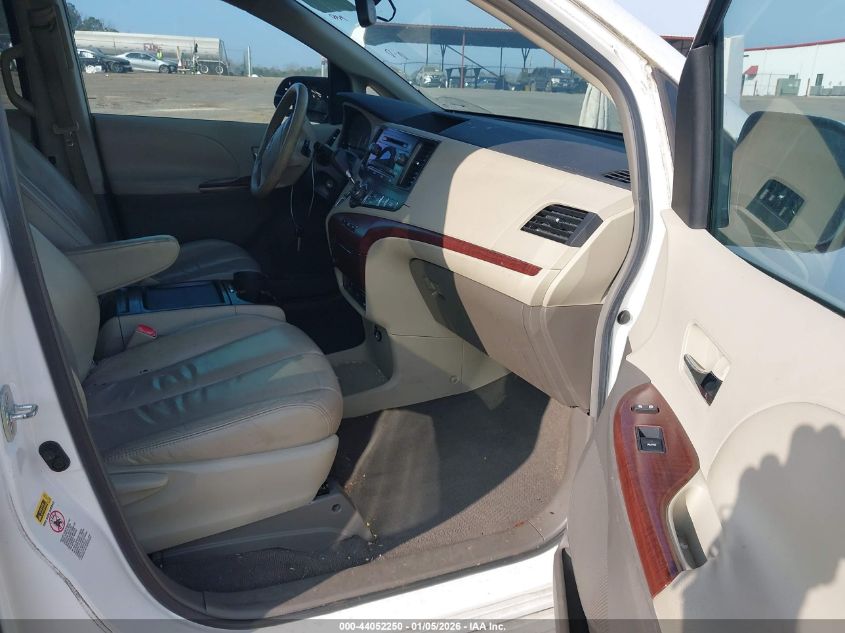 2011 Toyota Sienna Xle V6