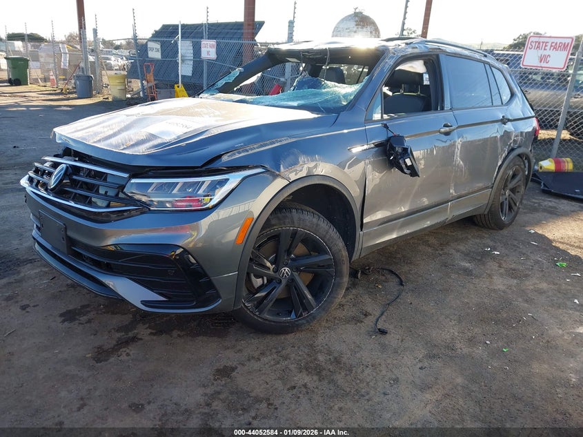 2024 Volkswagen Tiguan 2.0T Se R-Line Black