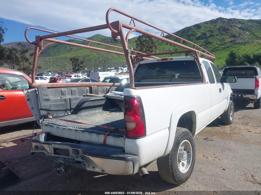 2004 Chevrolet Silverado 2500Hd Ls
