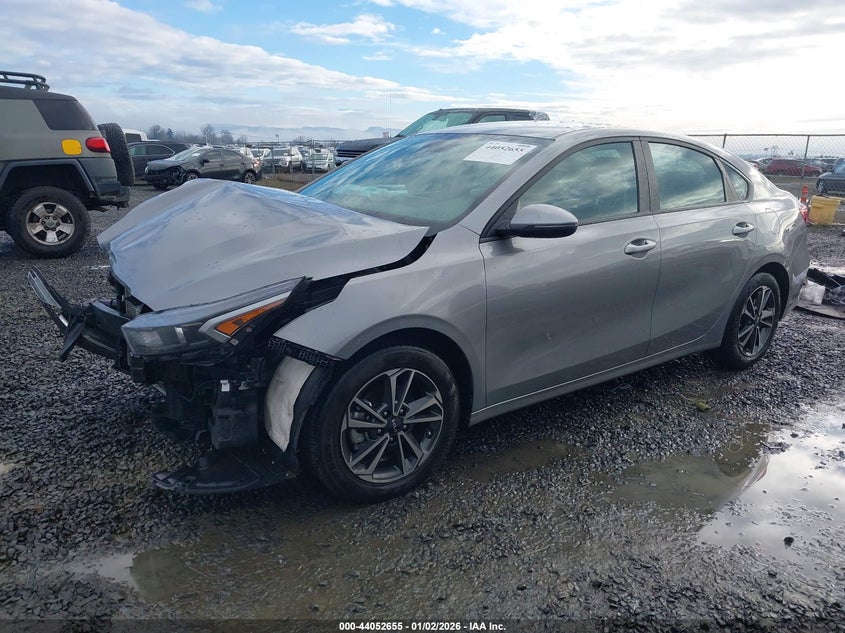 VIN 3KPF24AD5RE772737 2024 KIA FORTE LXS