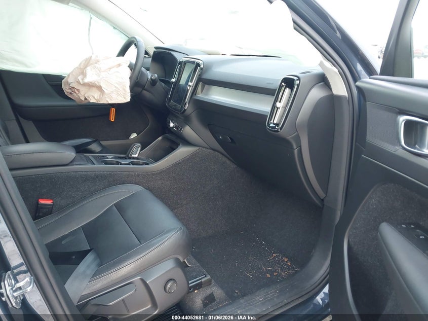 2021 Volvo Xc40 T5 Momentum