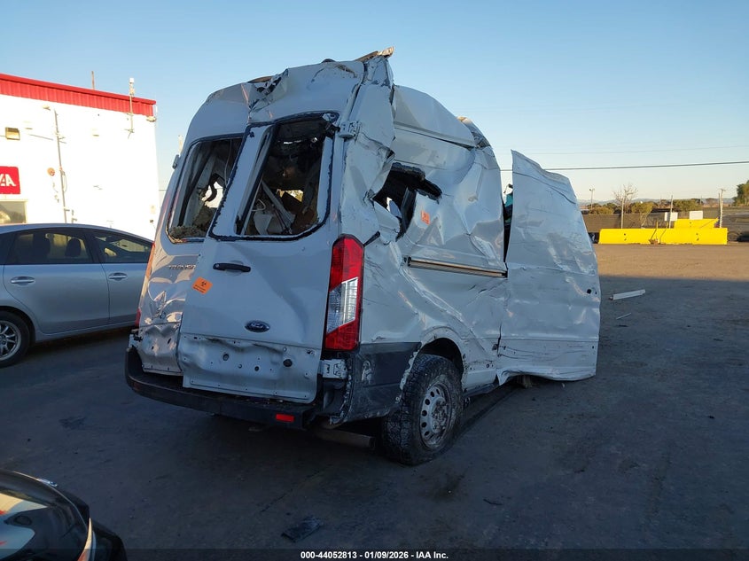 Vin: 1ftbr2xg6lka01742, lot: 44548585, ford transit-250 20204