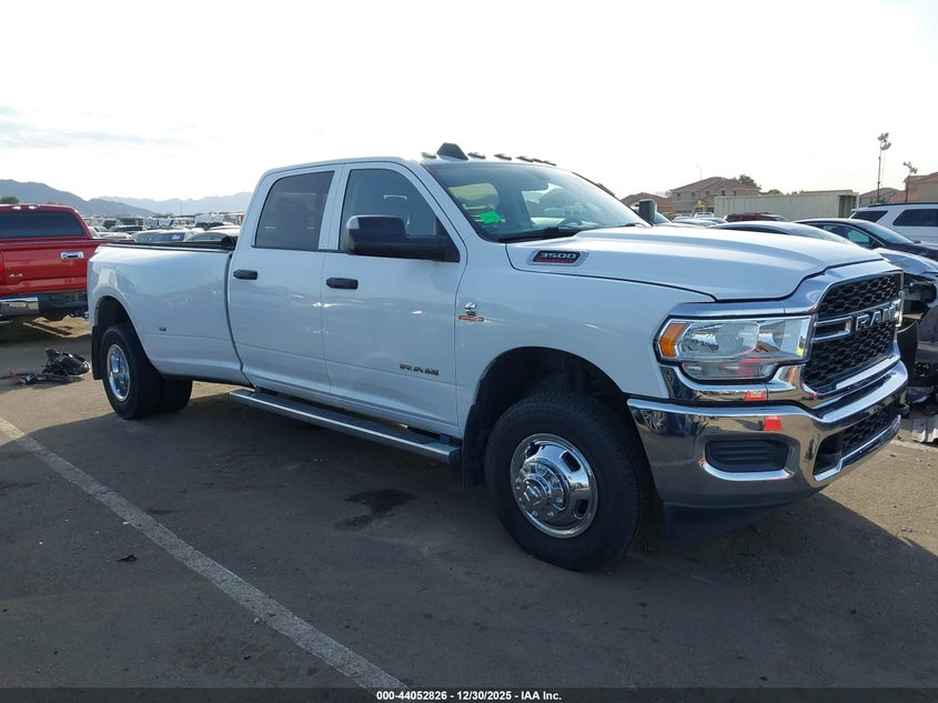 2020 Ram 3500 Tradesman 4X4 8' Box