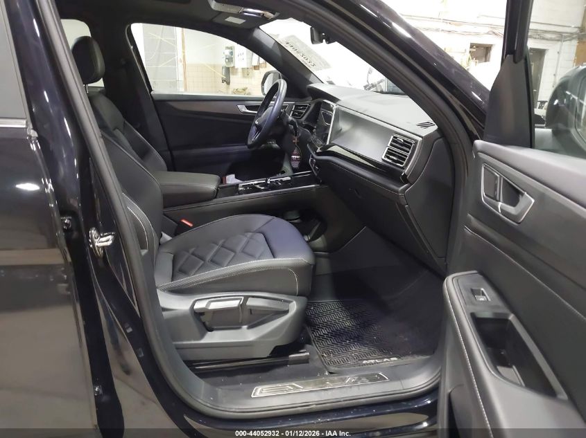 2025 Volkswagen Atlas Cross Sport 2.0T Se W/Technology