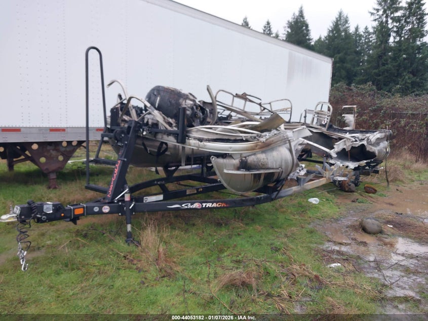 2023 Suntracker Other