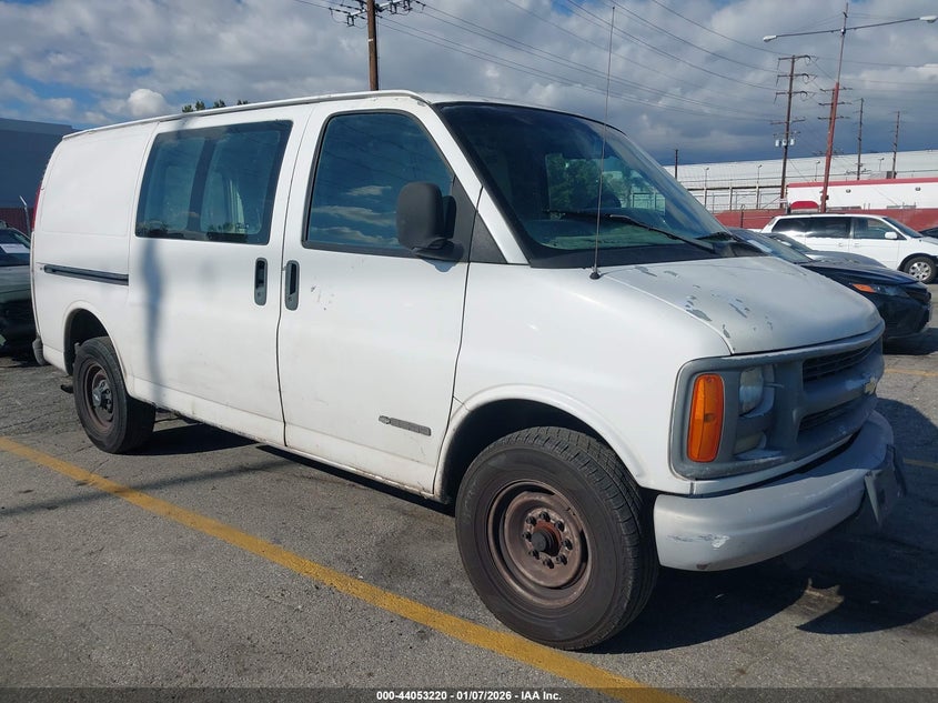 1GCGG25R821178801 2002 Chevrolet Express auction photo 1