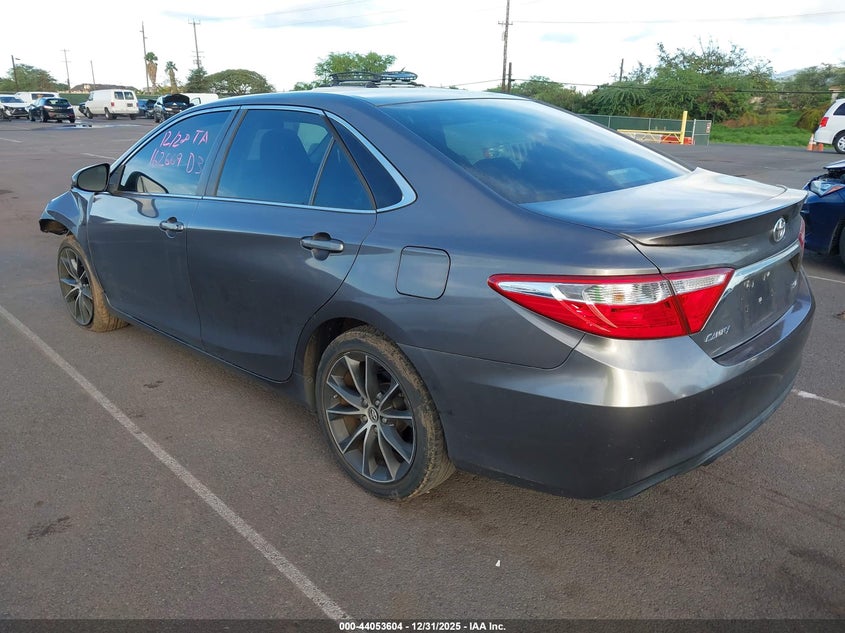 2016 Toyota Camry Xse