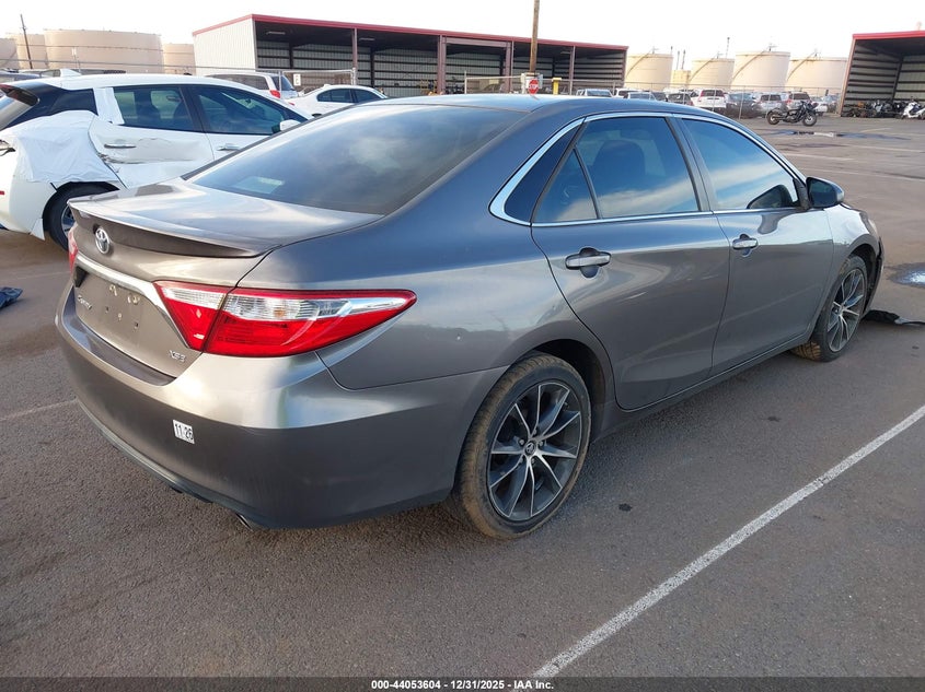 2016 Toyota Camry Xse