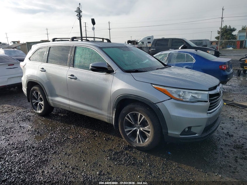 2016 Toyota Highlander Xle V6