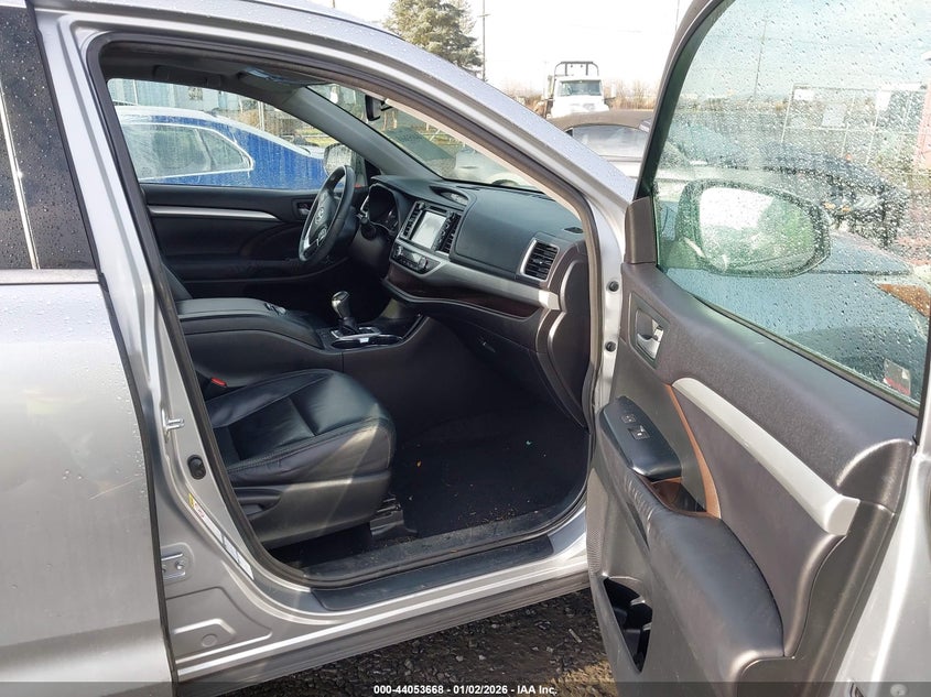 2016 Toyota Highlander Xle V6