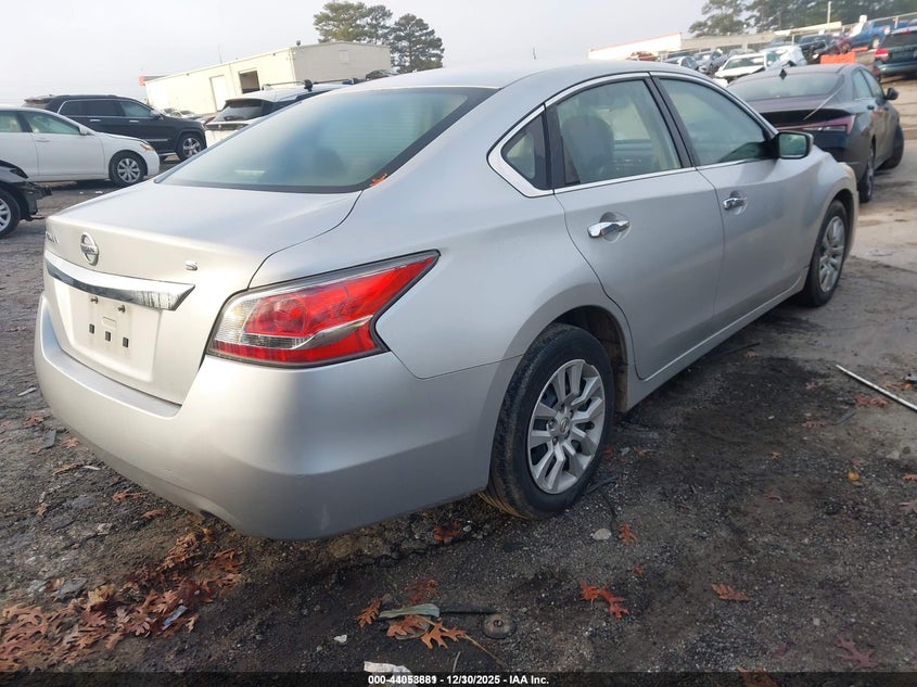 2015 NISSAN ALTIMA auction photo 4
