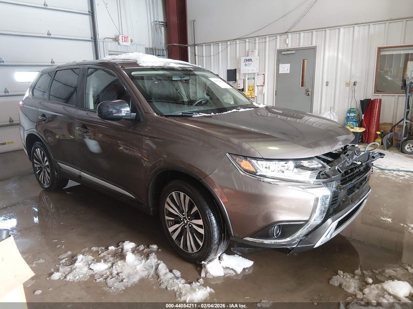 2020 Mitsubishi Outlander Es 2.4