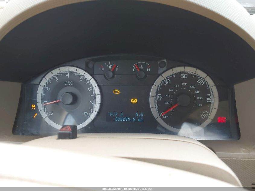 2008 Ford Escape Limited VIN: 1FMCU94108KB27027 Lot: 44054309