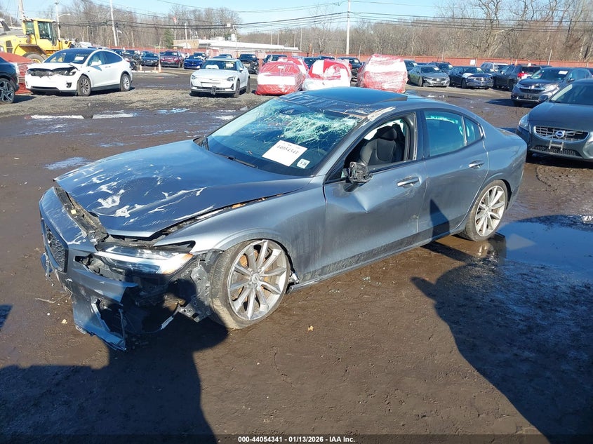 2021 Volvo S60 T5 Momentum