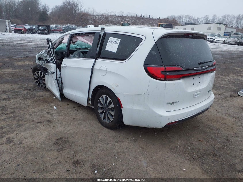 2023 Chrysler Pacifica Hybrid Touring L