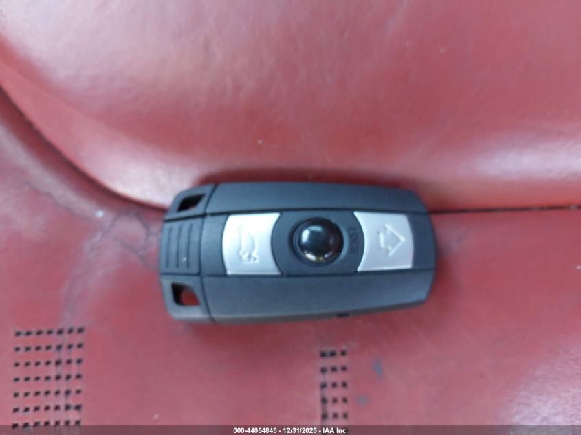 2011 BMW M3 VIN: WBSKG9C5XBE645916 Lot: 44054845