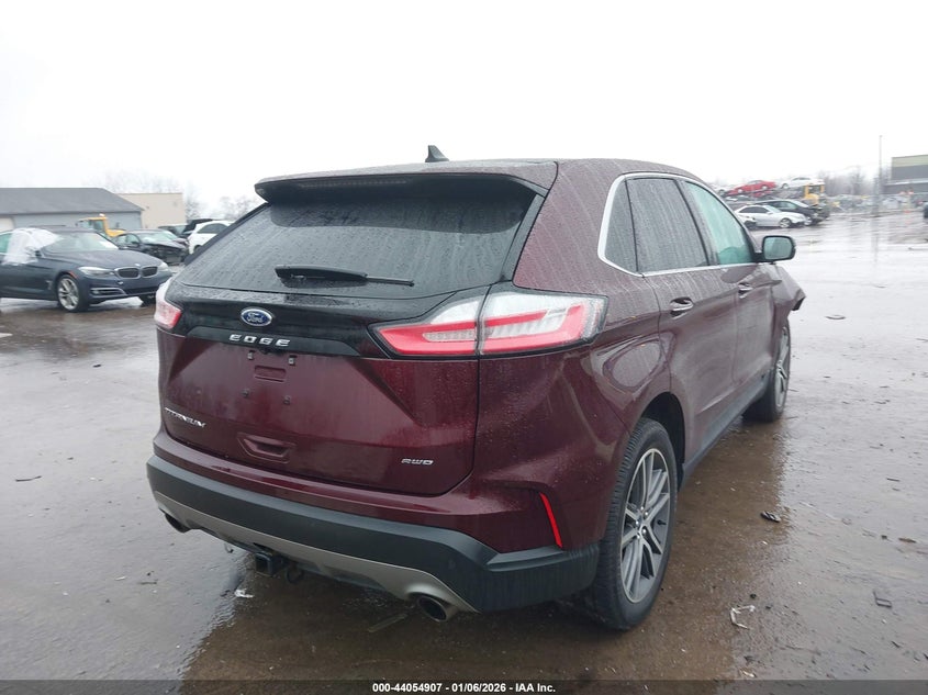 2021 Ford Edge Titanium