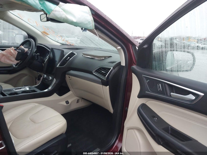 2021 Ford Edge Titanium