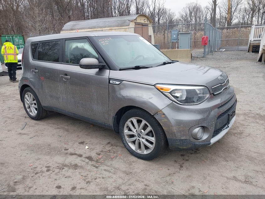 KNDJP3A59K7646286 2019 Kia Soul + auction photo 1