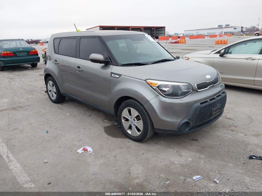 KNDJN2A2XF7132202 2015 Kia Soul auction photo 1