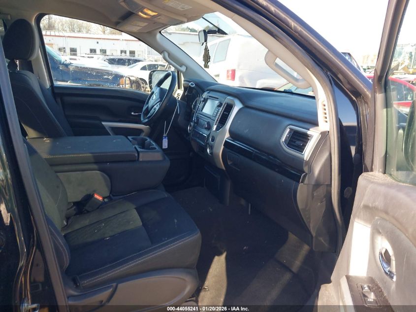 2019 Nissan Titan Sv