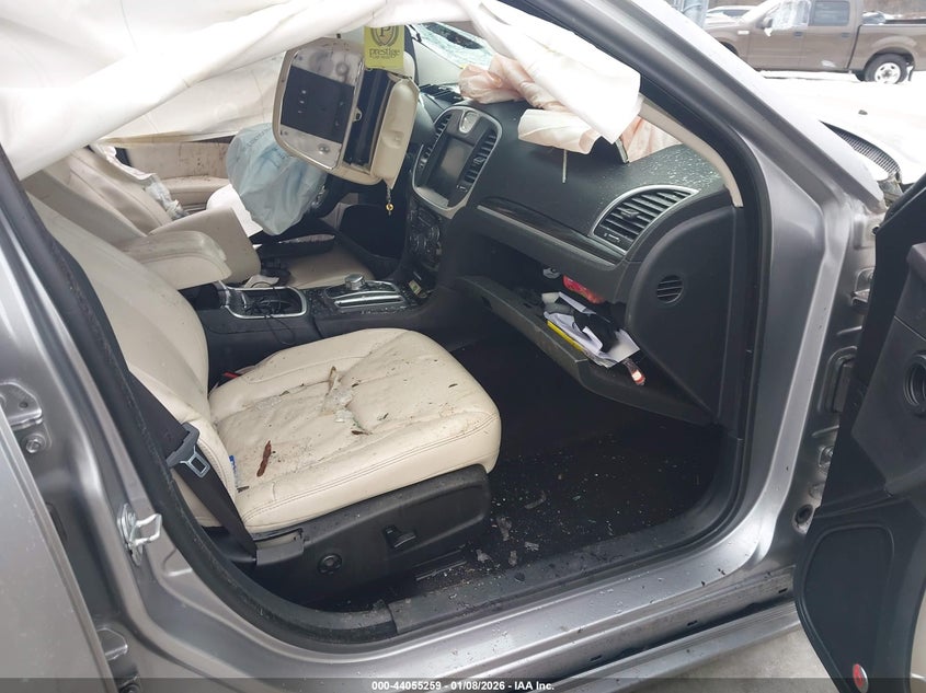 2015 Chrysler 300 Limited