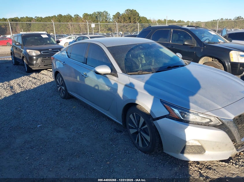VIN 1N4BL4DV2MN410617 2021 NISSAN ALTIMA SV FWD