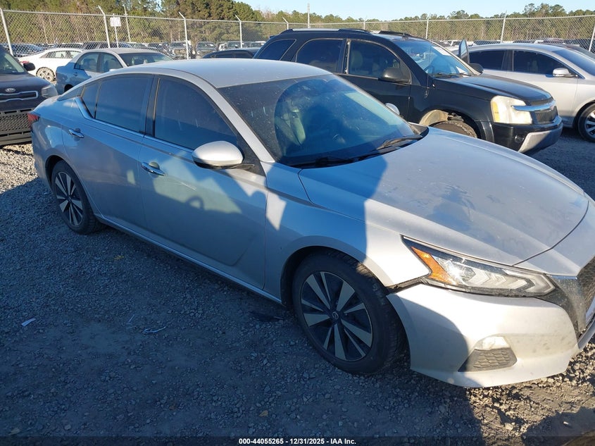 VIN 1N4BL4DV2MN410617 2021 NISSAN ALTIMA SV FWD
