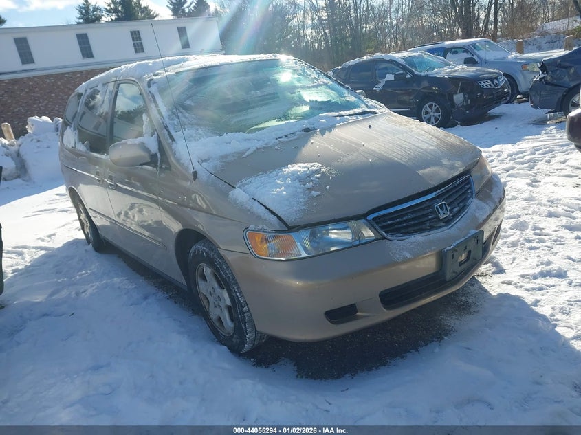 2HKRL1868YH575605 2000 Honda Odyssey Ex auction photo 1