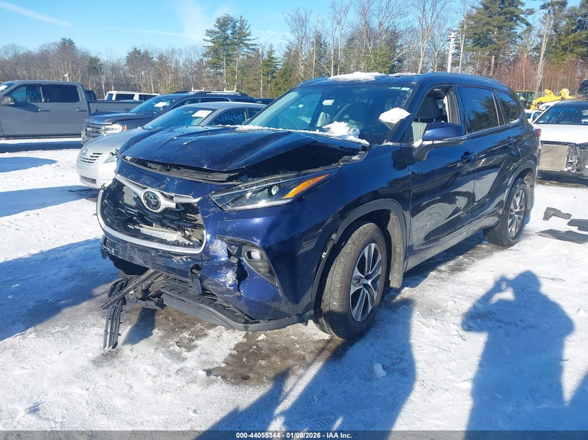 2021 Toyota Highlander Xle