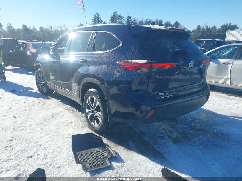2021 Toyota Highlander Xle