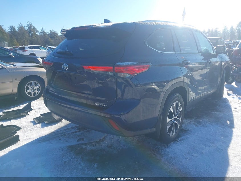 2021 Toyota Highlander Xle