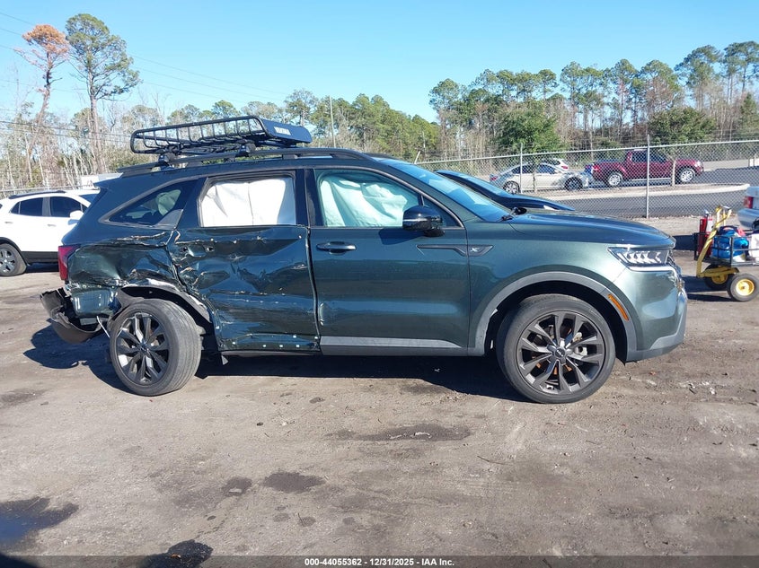VIN 5XYRHDLFXNG104214 2022 KIA SORENTO X-LINE EX