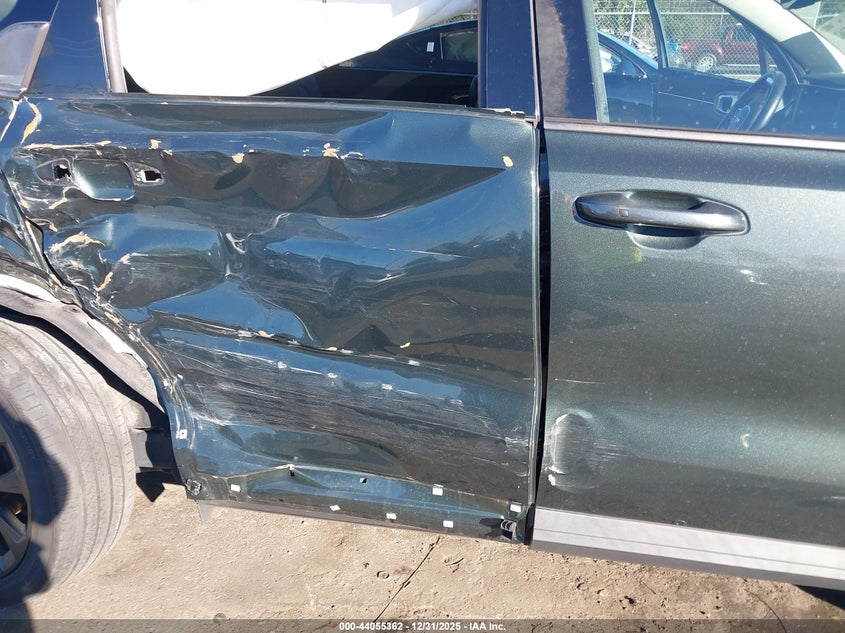 VIN 5XYRHDLFXNG104214 2022 KIA SORENTO X-LINE EX