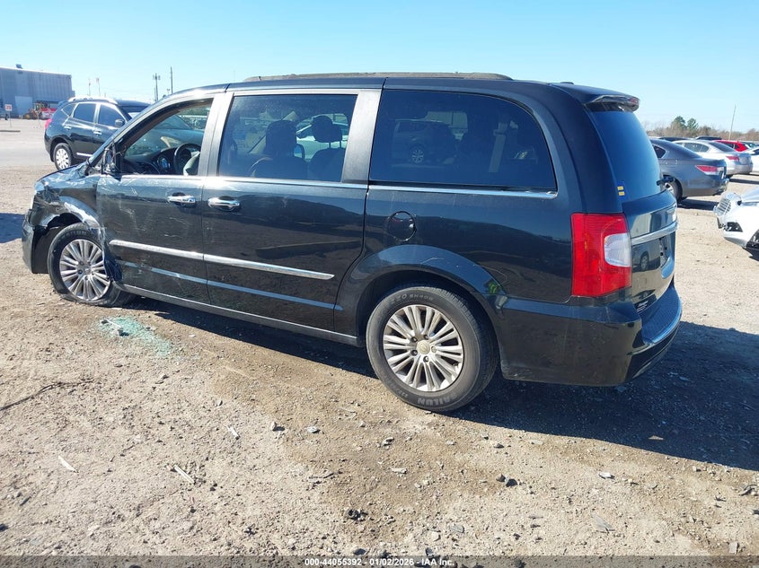 2013 Chrysler Town & Country Touring-L