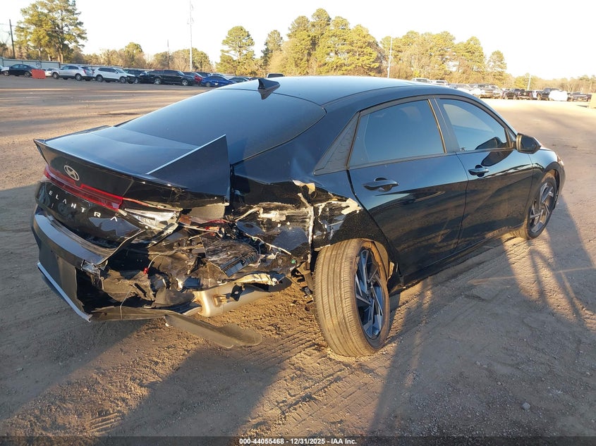 2025 Hyundai Elantra Sel Sport