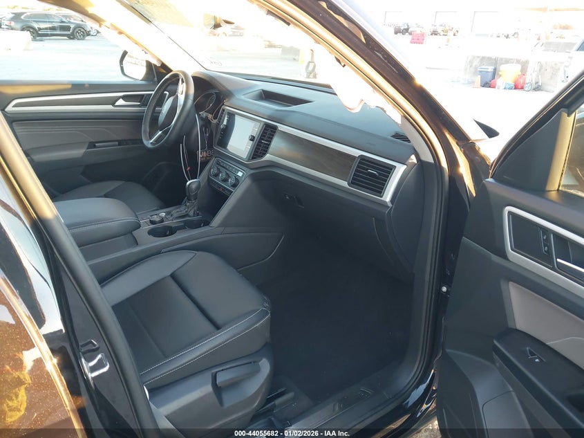 2021 Volkswagen Atlas 3.6L V6 Se W/Technology