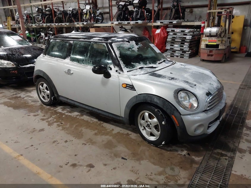WMWSU3C53BT184127 2011 Mini Cooper auction photo 1