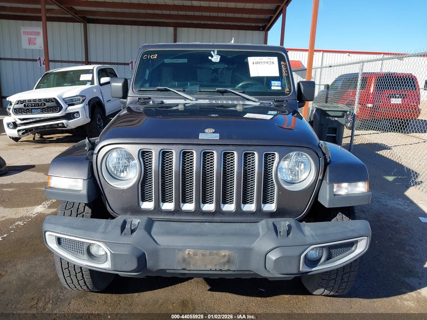 VIN 1C4HJXEN5KW588331 2019 JEEP WRANGLER UNLIMITED SAHARA 4X4
