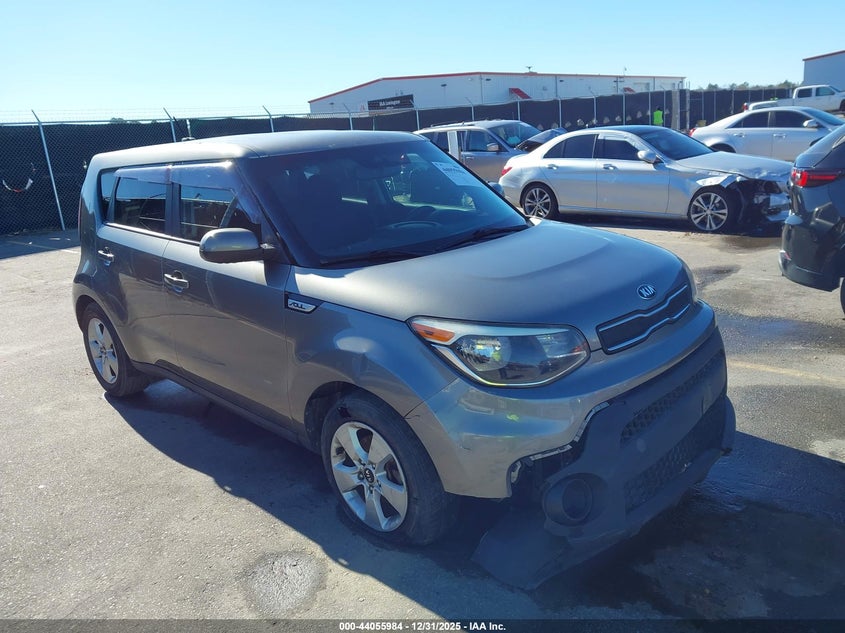 KNDJN2A25J7515876 2018 Kia Soul auction photo 1