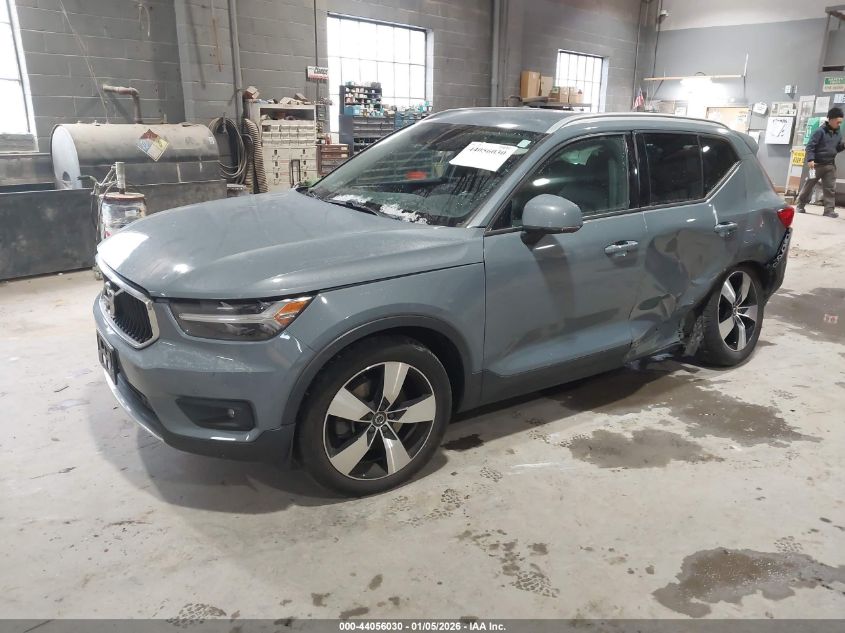 2021 Volvo Xc40 T5 Momentum