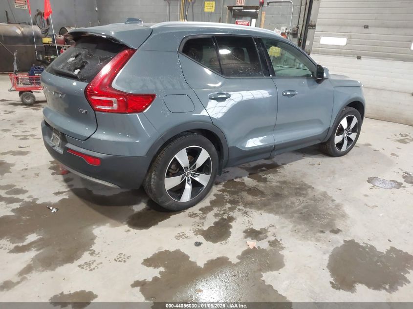 2021 Volvo Xc40 T5 Momentum