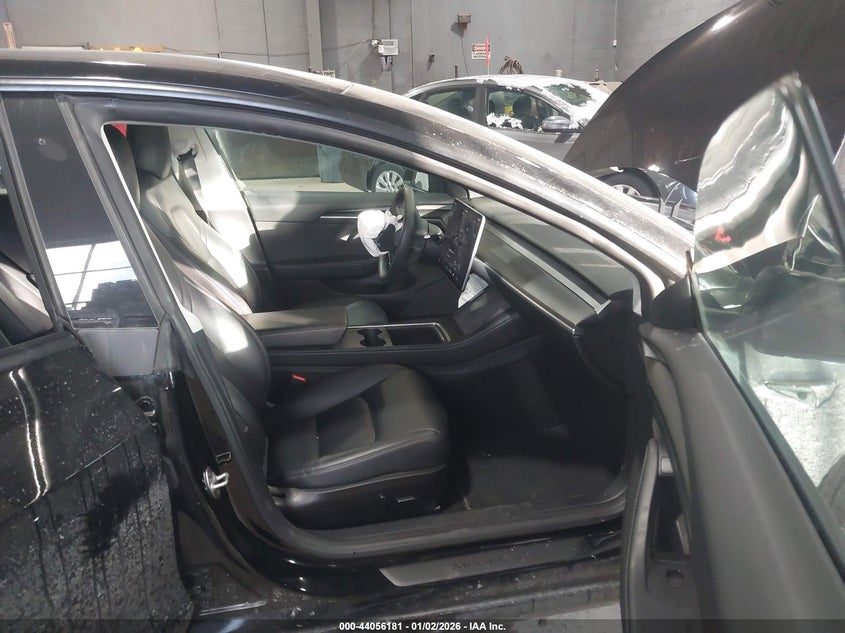 2022 Tesla Model 3 Long Range Dual Motor All-Wheel Drive