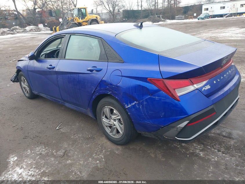 2025 Hyundai Elantra Se